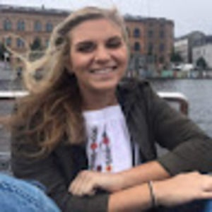 Meet your Posher, Nicole